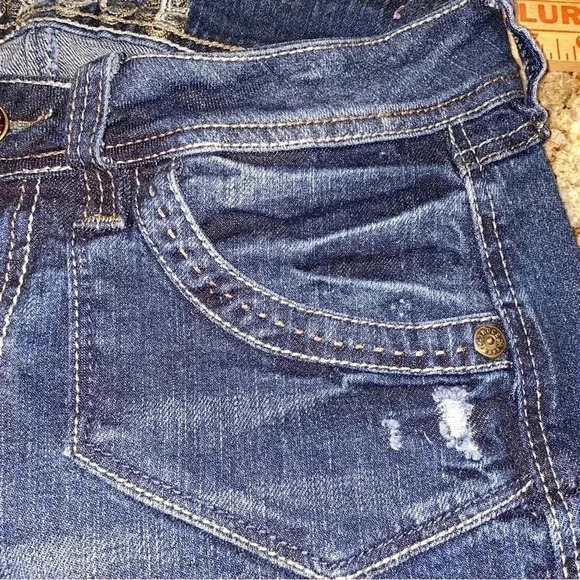 Distressed Truce Ripped Jeans Size 7 Juniors - Picture 4 of 9